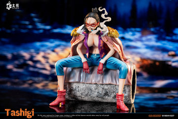 One Piece DX Studio Tashigi Resin Statue [PRE-ORDER]