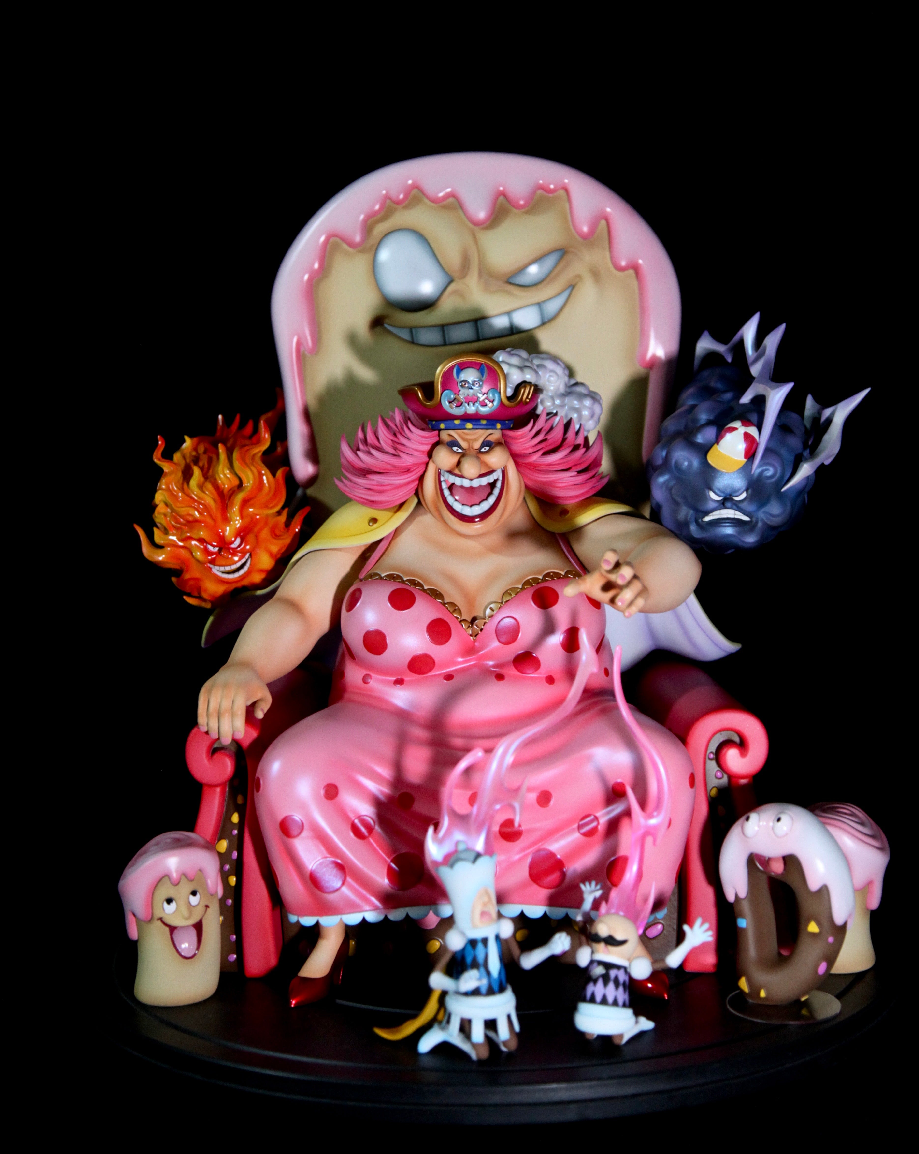 One Piece New Century Studio Charlotte Linlin Big Mom Throne Resin Statue  [PRE-ORDER]