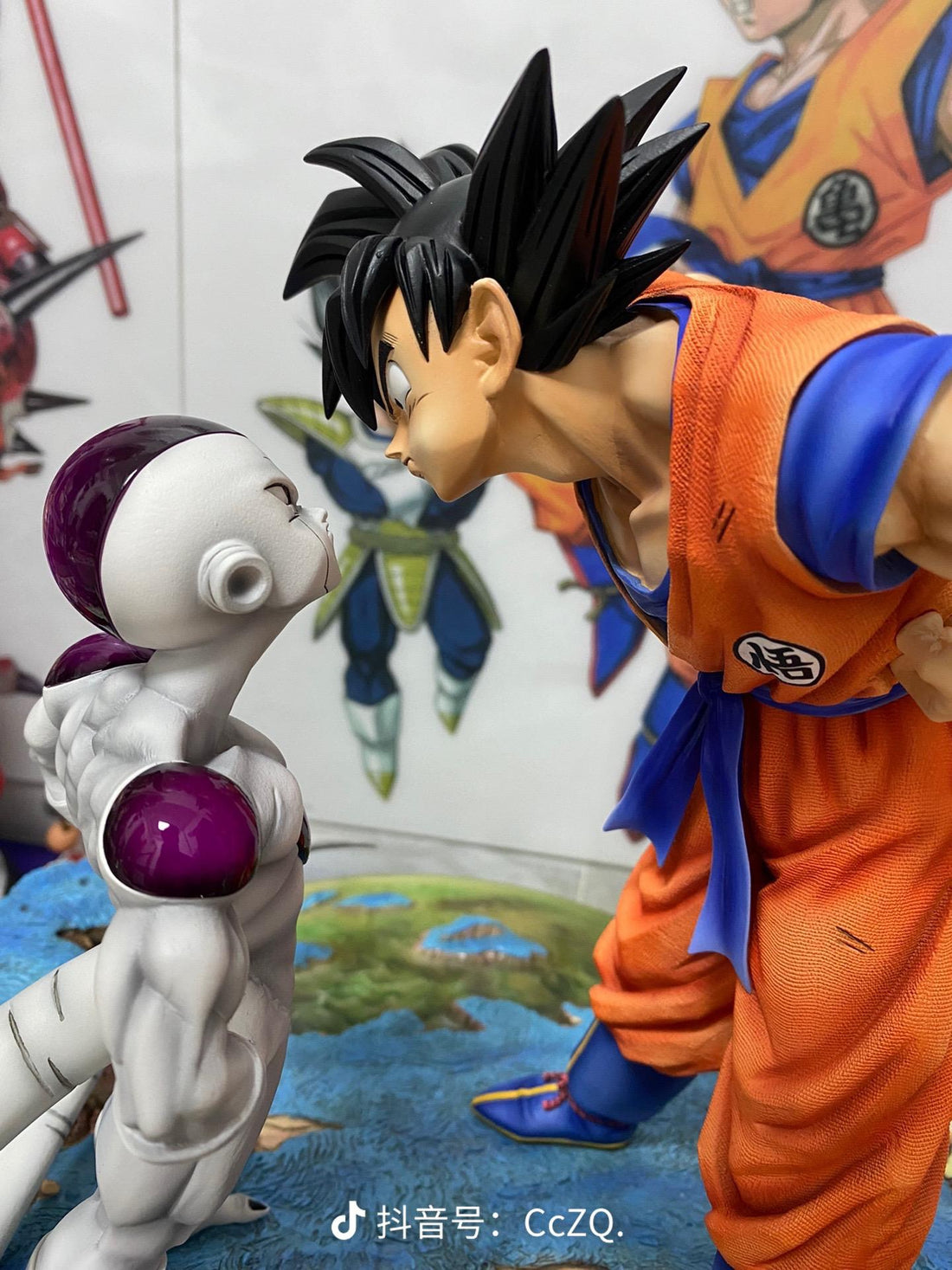 Dragon Ball Figure Class Goku VS Freeza Resin Statue