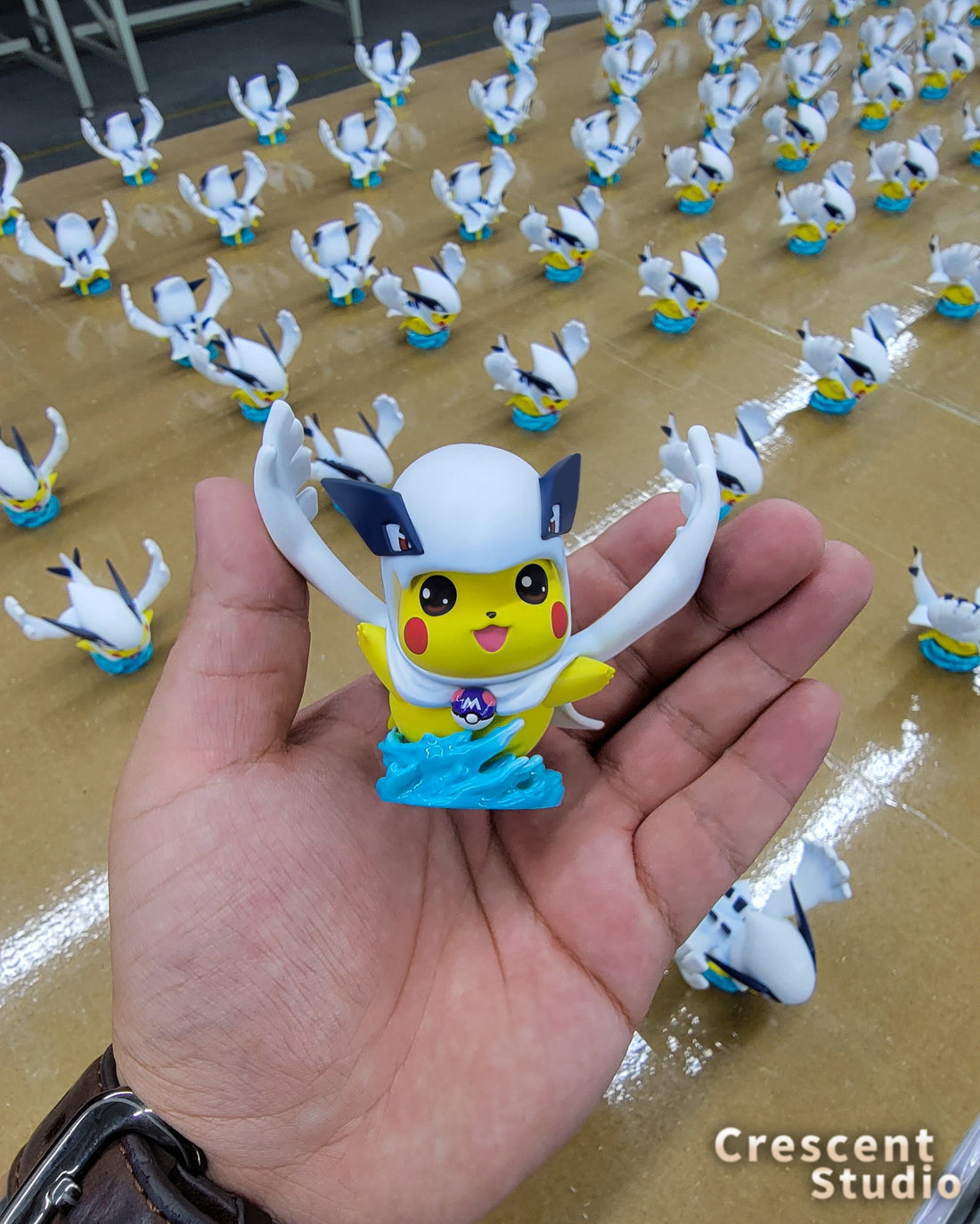 Pokémon Crescent Studio Pikachu cos Lugia Resin Statue