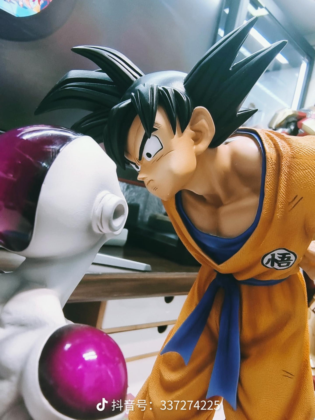 Dragon Ball Figure Class Son Goku VS Freeza Resin Statue